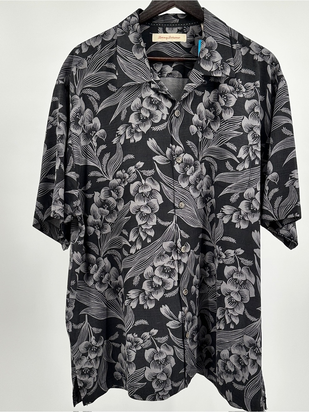 Tommy Bahama 100% Silk Camp Shirt XL/TG Charcoal Gray Floral Hawaiian Shirt - Picture 2 of 5